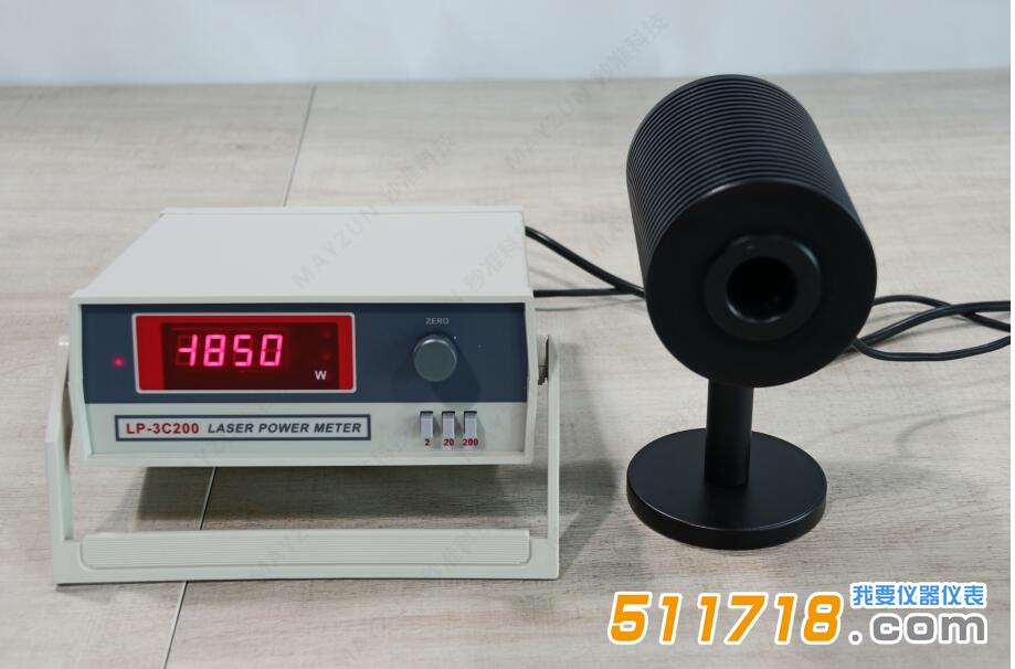 國產(chǎn)LP 系列激光功率計.jpg